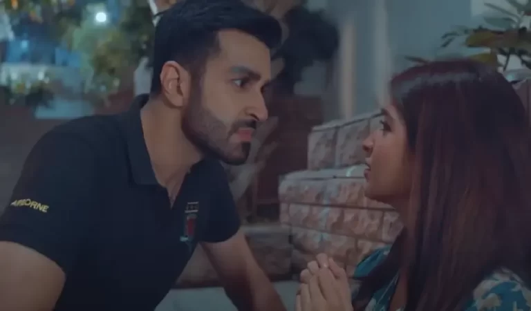 azfar rehman and Kinza Hashmi in Mere Ban Jao Drama