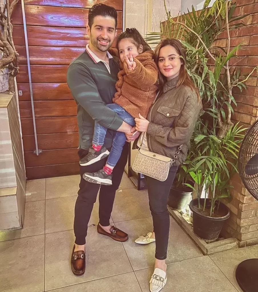 Aiman Khan and muneeb butt with daughter 