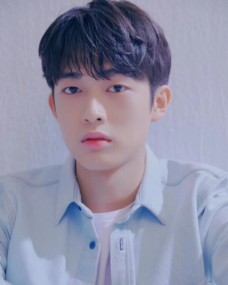 Heo Won-Seo as Tae Gang in Our Blooming Youth Kdrama 2023
