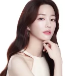 Lee Yoo-Bi