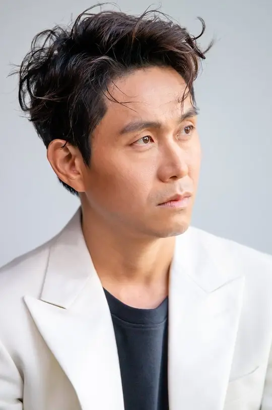 Oh Jung-Se as Dr. Lim in Sweet Home Season 2 Kdrama 2023