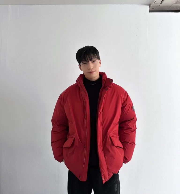 Jo Han-Chul as Yoon Jong Won in gyeongseong creature season 1 Kdrama 2023
