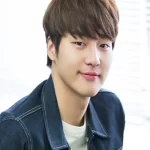 Doona Netflix Kdrama Cast Yang Se-Jong as Lee Won Joon
