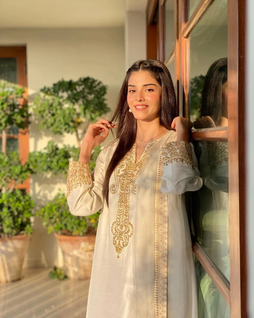 Zainab Shabbir - Gallery image 1