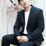 Chicken Nugget Ahn Jae-Hong as Ko Baek Joong