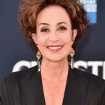 Annie Potts