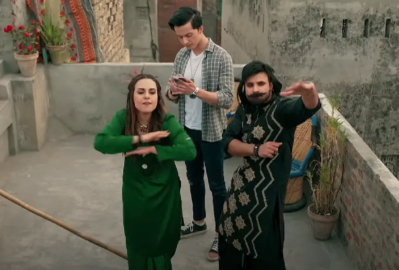 Amar Khan, Rahim Pardesi and Ahsan Afzal Khan in Janjal Pura Drama