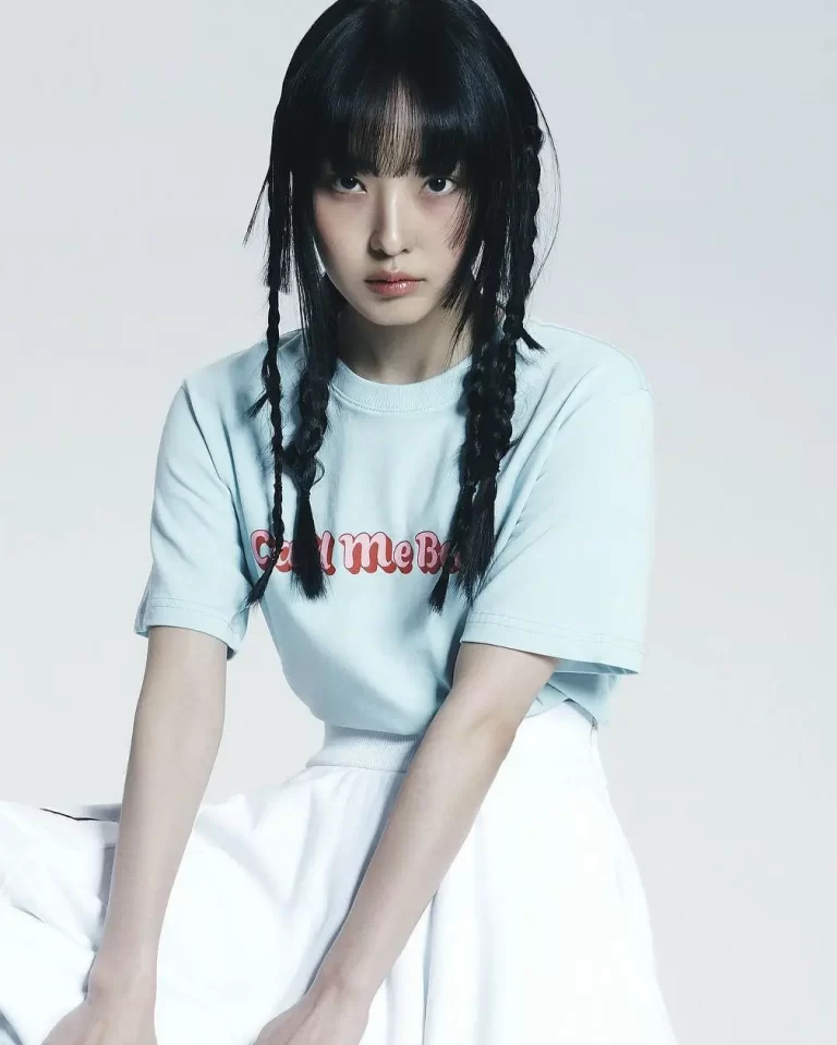 Parasyte: The Grey Jeon So-Nee as Jung Soo-In