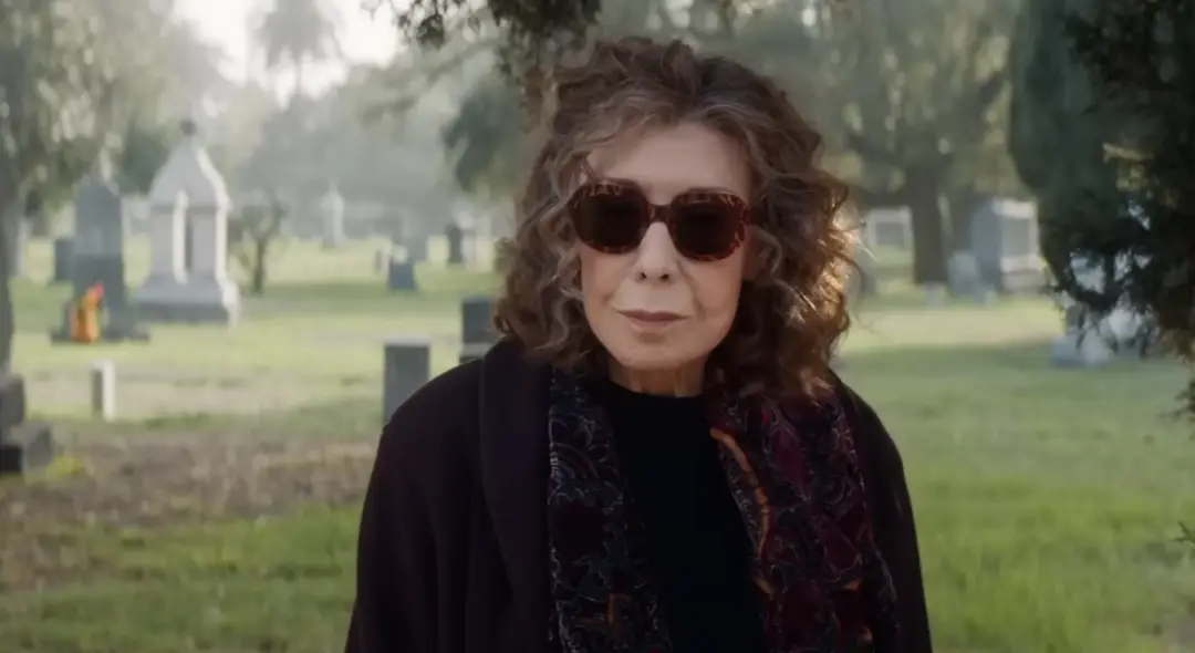 Lily Tomlin in Moving On Movie (2023)