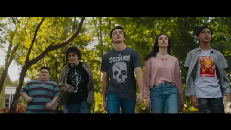 Grace Caroline Currey, Jovan Armand, Asher Angel, Jack Dylan Grazer, Ian Chen, and Faithe Herman in Shazam 2 Fury of the Gods (2023)