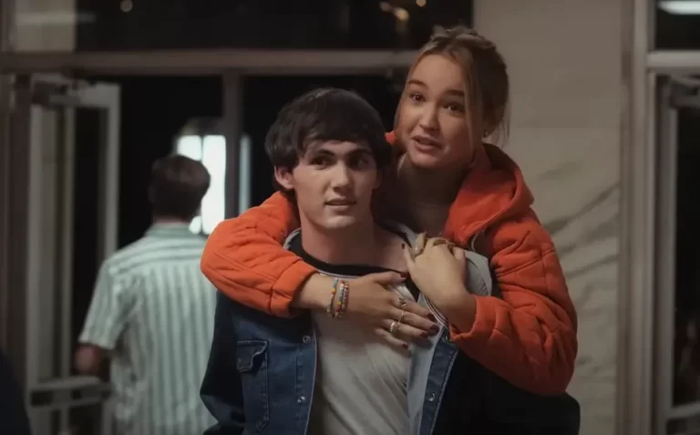 Jacob Ward, Sadie Stanley in Somewhere in Queens Movie (2023)