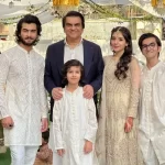 Paksitani actor Haroon Kadwani with his father, sister and brother