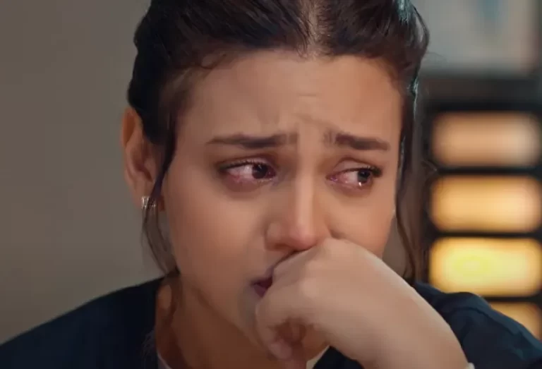 Pakistani actress Zara Noor in Jhoom Drama