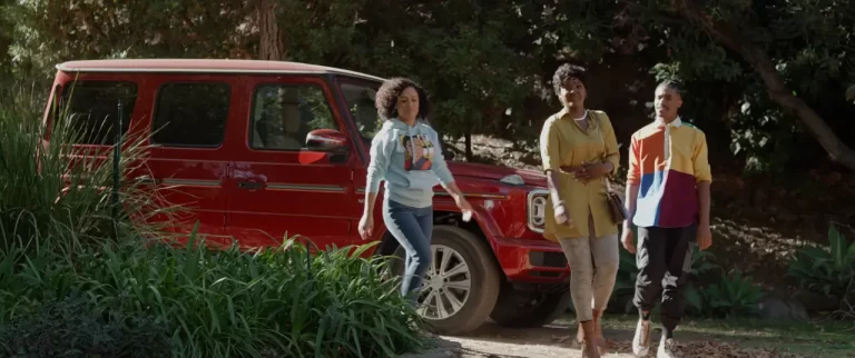 X Mayo, Grace Byers, Dewayne Perkins in The Blackening Movie (2023)
