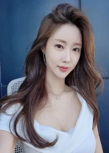 Hwang Mi-Na