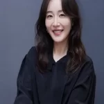 Uhm Ji-Won