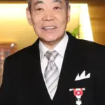 Akira Emoto