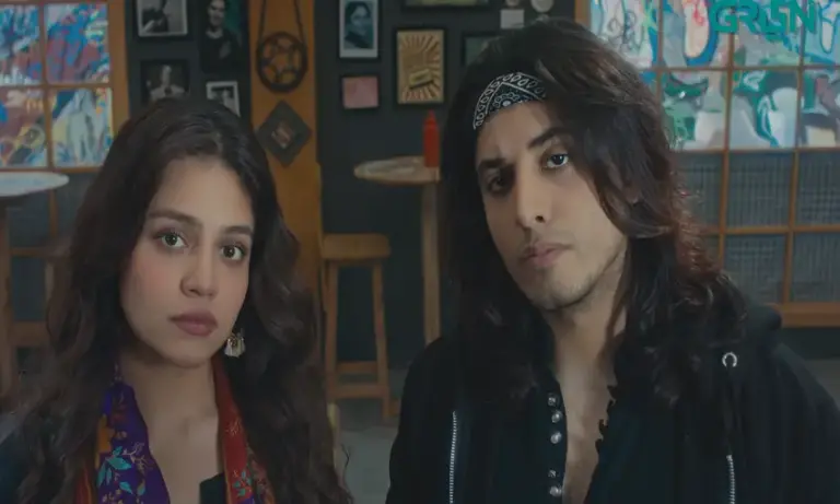 Zara Noor Abbas and Zara Noor Abbas in Standup Girl drama cast