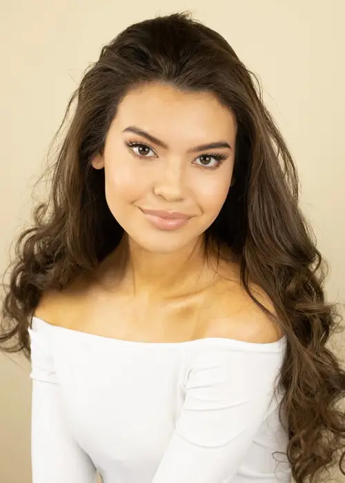 Leela Owen: Biography, Movies List - WeGreen Entertainment