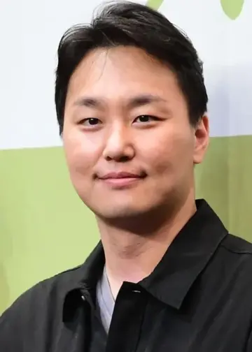 Kim Dong-Hwi (Director)