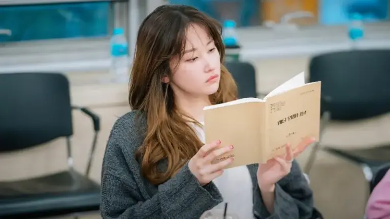 Jeon Jong-seo In Wedding Impossible kdrama cast