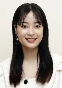 Suzu Hirose