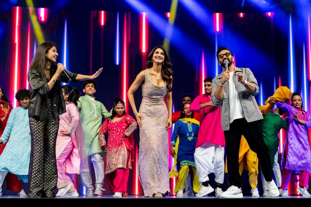 Fawad Khan & Vaani Kapoor Abir Gulaal Music Dubai