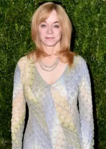 Leslie Dixon