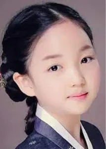 Choi Yoo-Ri 