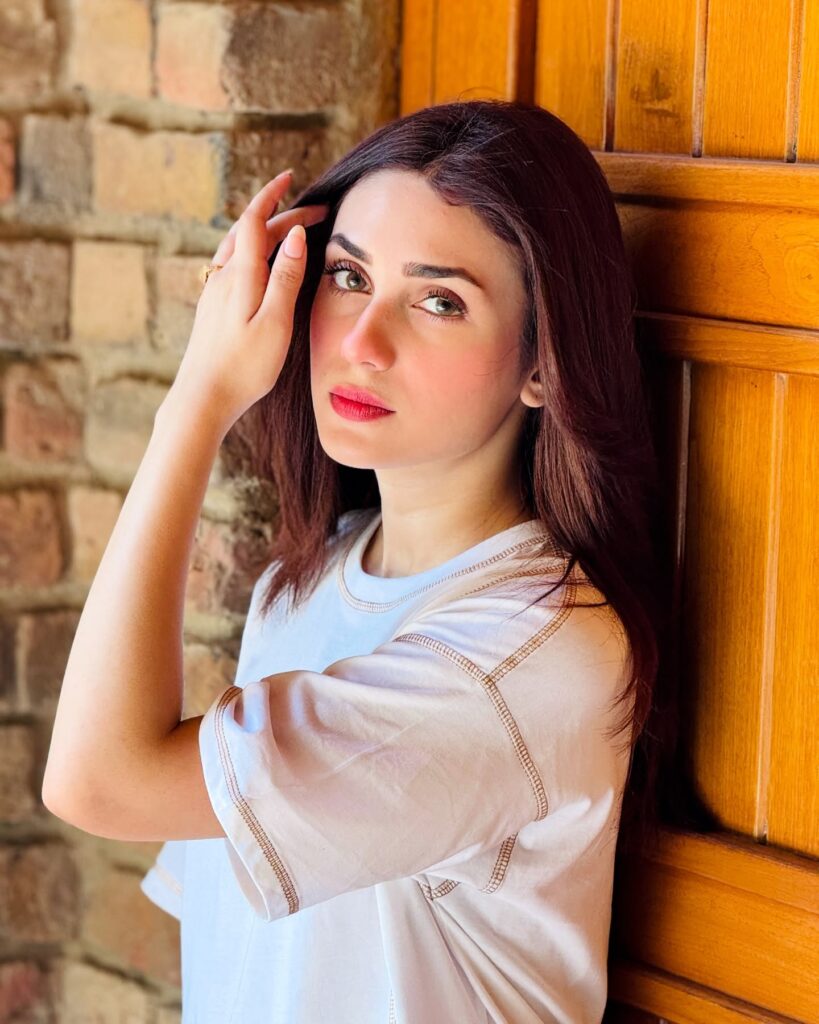 Hina Tariq Age Date of Birth