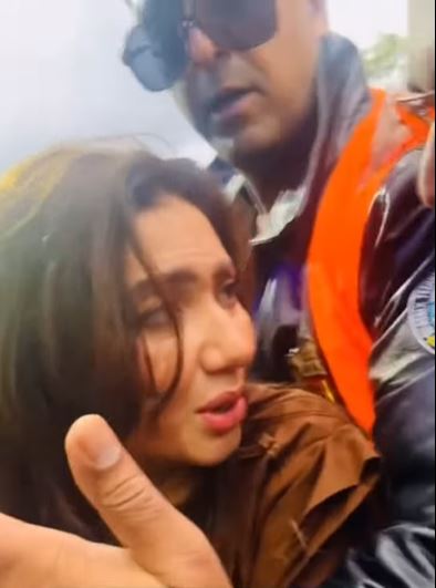 Video of Mahira Khan Harassed in London Love Guru
