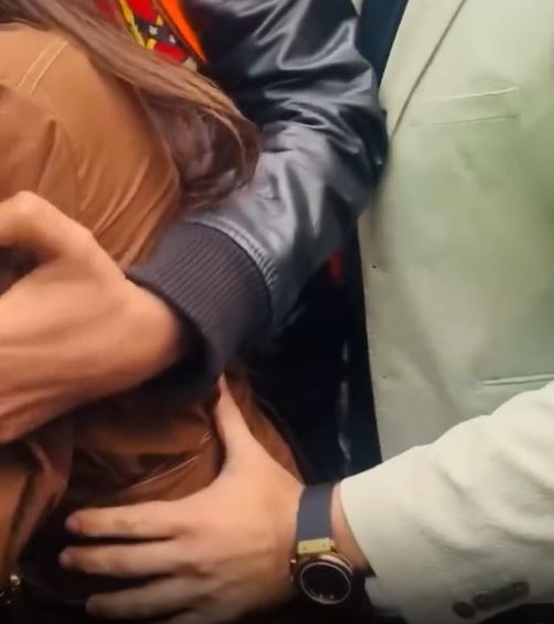 Video of Mahira Khan Harassed in London Love Guru