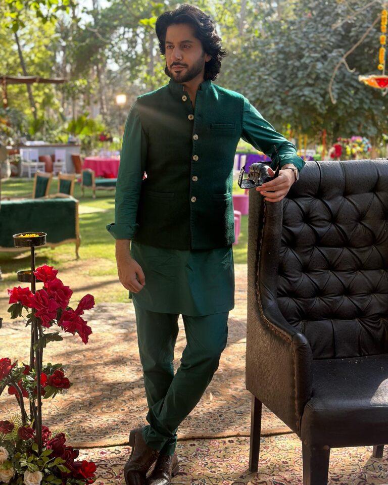 Zaviyar Nauman and Imran Ashraf Ghulam Badshah Sundari