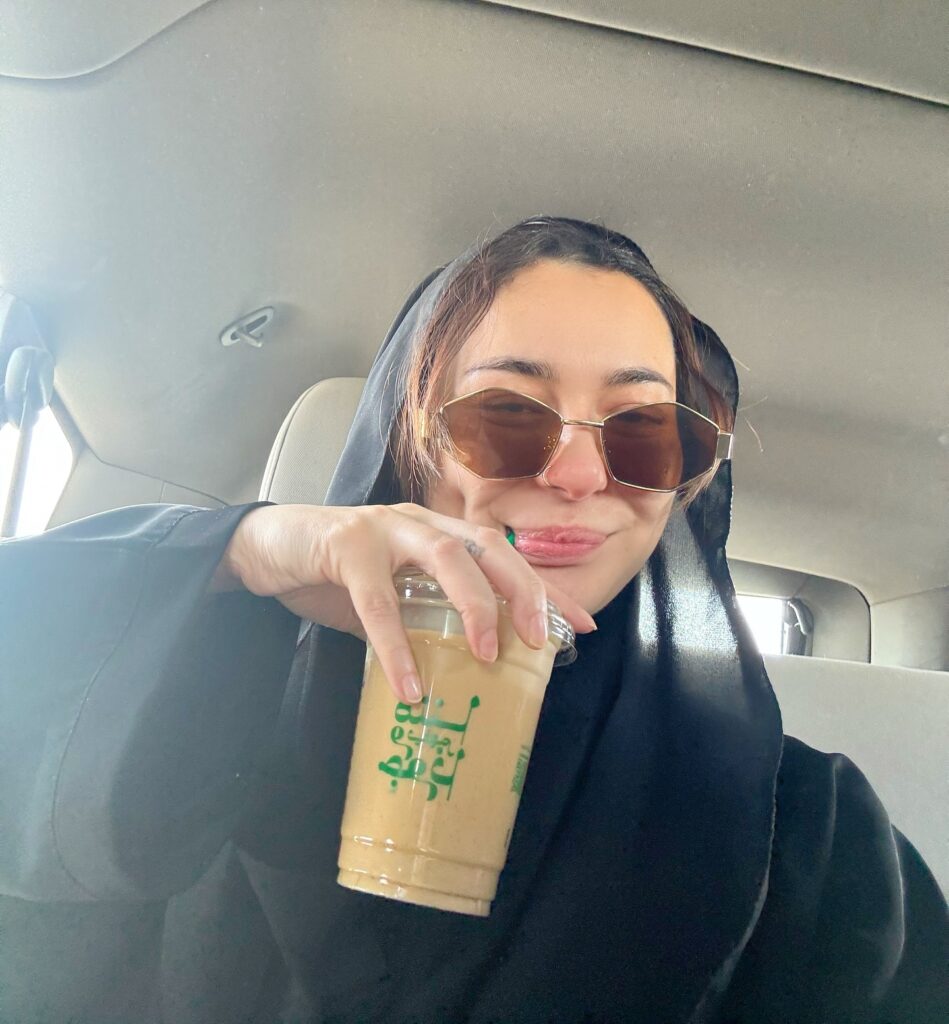 Hania Aamir Hajj Pictures