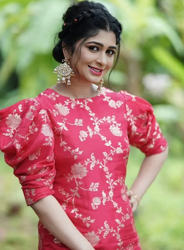 Aditi Prabhudeva date of birth